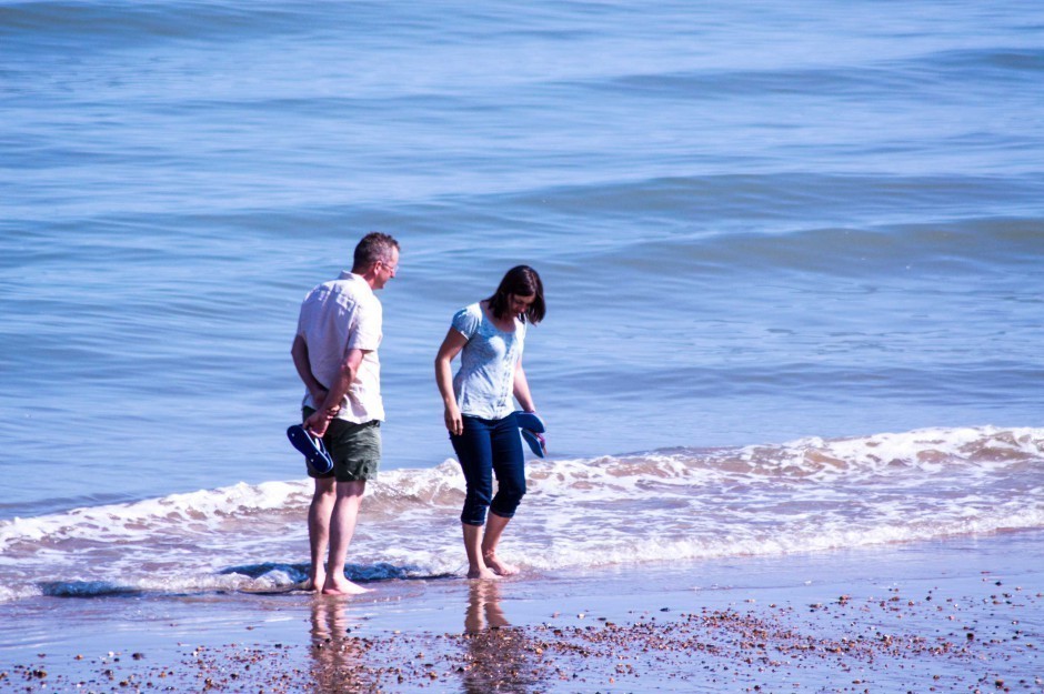 neil-and-kirstie-paddling